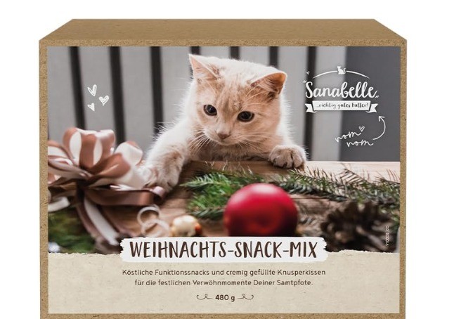 Weihnachtsleckerlies sind für Katzen das kulinarische Highlight der Festtage.