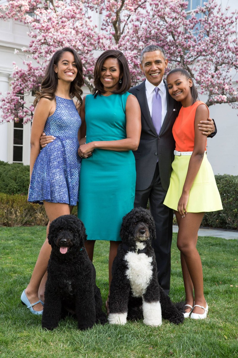 Barack Obama mit seiner Familie und seinen berühmten Hunden, die mittlerweile Stars sind
