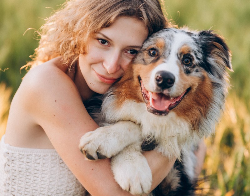 Zu Hunden aus dem Tierheim kann eine besonders enge Bindung aufgebaut werden.