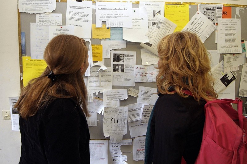 Verbreiten sie Informationen in der Öffentlichkeit.